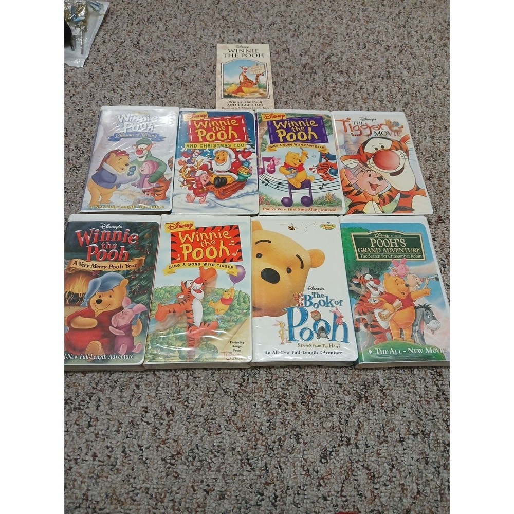 Disney Winnie the Pooh VHS Tape Lot of 9 and 3 Holidays Videos 1 Tigger Movie!!